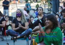 Mujeres uruguayas alzan la voz contra la violencia machista en el carnaval