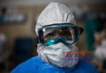 Autorizan a médicos peruanos a tener doble remuneración del Estado