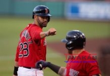 Martínez pega tres jonrones y Devers, dos, para los Medias Rojas. 14-9.