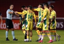 El campeón de la Copa Sudamericana debuta con empate en Quito, 1-1.