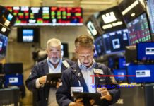 Wall Street cierra con caídas y el petróleo se dispara por guerra en Ucrania