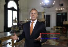 Destituido alcalde de Lima