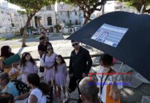 Cubanos celebran entrega de visas en Embajada de EE.UU.