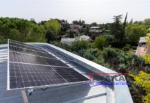 Investigadores chinos desarrollan células solares de silicio que se doblan como papel fino