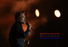 Alejandro Fernández pasa de potrillo a icónico en Sevilla