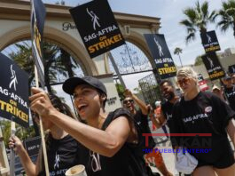 Actores en huelga se reúnen por el futuro de la profesión