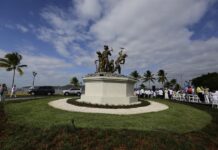 Inauguran en Panamá un monumento en honor a los gallegos que construyeron el Canal