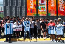 Mexicanos con Messi