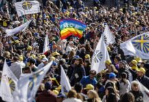 El origen de las guerras son abrazos rechazados