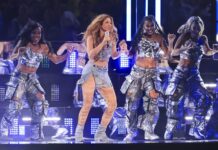 Shakira ilumina la final de la Copa América