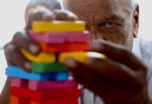 EE.UU. aprueba el medicamento donanemab de Eli Lilly para tratar el alzhéimer.