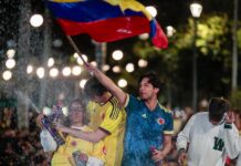 Colombianos celebran el pase a la final de la Copa América