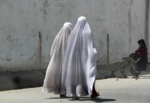 Chile rechaza ley afgana que silencia a las mujeres