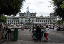 Asesinan a dos hombres y una mujer en Ciudad de Guatemala