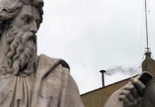 Varios cardenales aseguran que hoy se elegirá la fecha del cónclave.