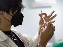 Nicaragua entrega a Venezuela vacunas contra la tuberculosis y la poliomielitis.