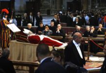 El Vaticano conmemora a Juan Pablo II veinte años después de su muerte, pero sin Francisco