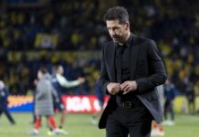 Atlético sin aspiración en LaLiga Simeone, al final del partido contra Las Palmas. EFE/Quique Curbelo