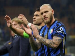 Barcelona cae ante Inter Milan El defensa del FC Inter de Milán, Federico Dimarco (d), y el delantero del FC Inter de Milán, Lautaro Martínez (c), saludan a sus aficionados tras el partido de vuelta de las semifinales de la UEFA Champions League entre el Inter de Milán y el FC Barcelona, ??en Milán. EFE/EPA/Roberto Bregani