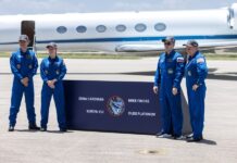 Astronautas de Crew-11 llegan al Centro Espacial Kennedy de la NASA