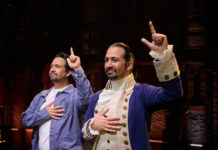 Presentan la figura de cera de Lin Manuel Miranda al encarnar a Alexander Hamilton