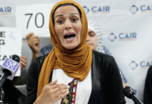 En Gaza, la gente se muere de hambre. Estos familiares de NJ relatan muerte que algunos llaman ‘genocidio’ Najla Khass, en una conferencia de prensa en Newark organizada por el Council on American-Islamic Relations, declaró que su primo recibió un disparo del ejército israelí mientras intentaba obtener alimentos de la Fundación Humanitaria de Gaza. Kevin R. Wexler–NorthJersey.com