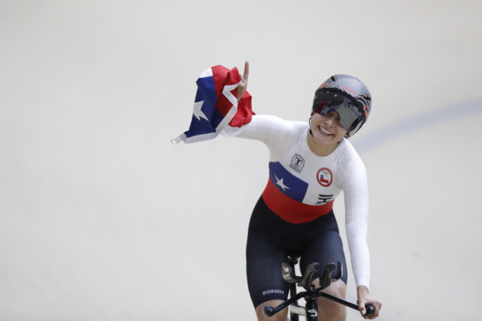 Chile se queda con el oro en la persecución por equipos femenina