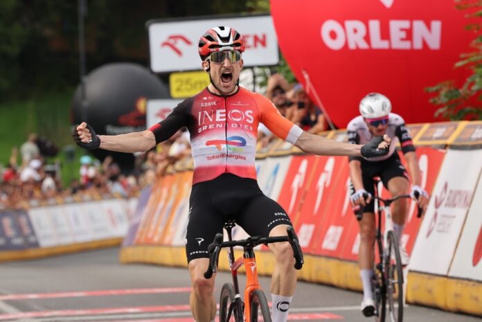 Langellotti (Ineos) gana la etapa y se pone líder en Polonia a falta de la crono final