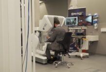 Realizan la primera cirugía robótica a distancia entre España y un país de la UE