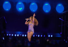 Shakira y la Filarmónica de Mujeres de Bogotá