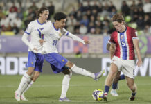 1-2. Francia gana con doblete de Bouabre y se las verá con Marruecos en las semifinales