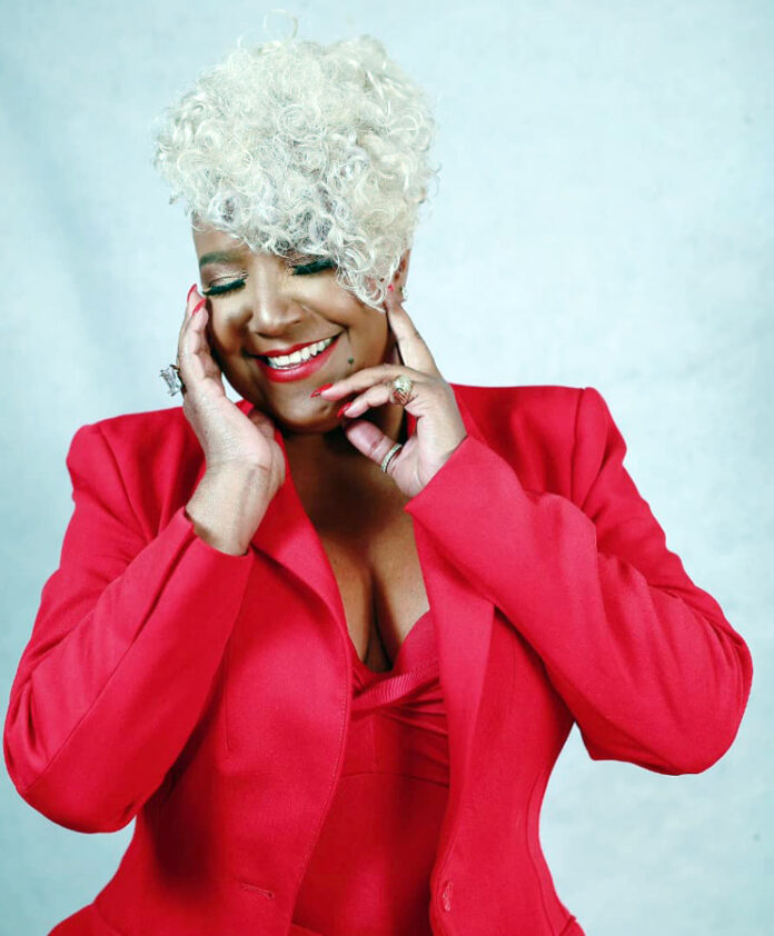 La cubana Haila María Mompié, con disco homenaje a Celia Cruz: "Como ella hubiera querido"