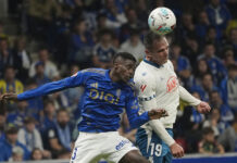 0-2. El Espanyol corta en Oviedo su mala racha y amarga el debut de Luis Carrión