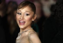 Ariana Grande y Jonathan Bailey en el West End