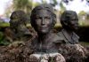A un siglo del nacimiento de Minerva Mirabal Fotografía que muestra las esculturas de la abogada y activista Minerva Mirabal y sus hermanas este martes, en la Casa Museo Hermanas Mirabal en Salcedo (República Dominicana). EFE/ Orlando Barría