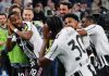 El Juventus acelera a Liga de Campeones El jugador del Juventus Khephren Thuram (I) celebra con sus compañeros el 2-0 durante el partido de la Serie A que han jugado Juventus FC y Bologna FC en Turin, Italia. EFE/EPA/ALESSANDRO DI MARCO