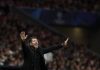 Simeone va por La Copa de Europa El entrenador del Atlético de Madrid Diego Simeone durante el partido de vuelta de cuartos de final de Liga de Campeones de su equipo contra el Barcelona disputan este martes en el estadio Metropolitano, en Madrid. EFE/Sergio Pérez