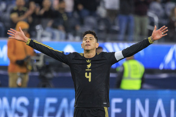 Edson Álvarez, Jorge Sánchez y Mateo Chávez se incorporan a la selección mexicana