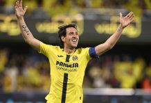 El Villareal vence al Atlético de Madrid El centrocampista del Villarreal Dani Parejo celebra tras marcar el 1-0, durante el partido de la jornada 38 de LaLiga EA Sports entre el Villarreal y el Atlético de Madrid disputado este domingo en el estadio de la Cerámica. EFE/Andreu Esteban
