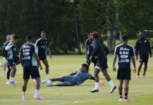 Panamá: Cuenta regresiva para su estreno Mundial 2026 Jugadores de la selección de Panamá se entrenan este lunes en el complejo deportivo de Nottawasaga, en Ontario de cara al debut en el Mundial contra Ghana. EFE/ Bienvenido Velasco
