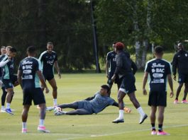 Panamá: Cuenta regresiva para su estreno Mundial 2026 Jugadores de la selección de Panamá se entrenan este lunes en el complejo deportivo de Nottawasaga, en Ontario de cara al debut en el Mundial contra Ghana. EFE/ Bienvenido Velasco