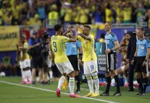 Brasil sonríe por partida doble Momento del ingreso de Neymar (d) al partido de Brasil ante Escocia en el Mundial 2026. Es el primero que juega el '10' en este torneo. EFE/ Alberto Estevez