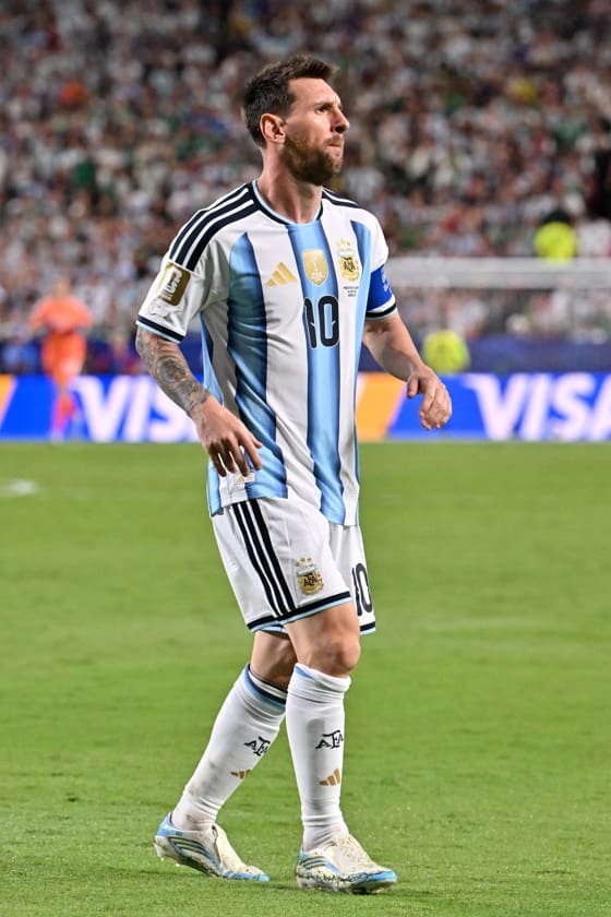 Messi firma su primer triplete mundialista y ya suma 11 con Argentina Fotografía del 16 de junio de 2026 en la que se observa a Lionel Messi, de Argentina, durante el partido de la fase de grupos de la Copa Mundial de la FIFA 2026 entre Argelia y Argentina, en Kansas City, Missouri (EE.UU.). EFE/AMY KONTRAS
