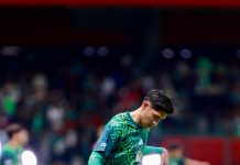 Los antecedentes no cuentan Edson Álvarez de México calienta para un partido de fútbol. EFE/ Felipe Gutiérrez