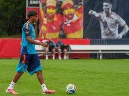 Lamine Yamal, el pasado sábado en un entrenamiento con España. EFE/ Alberto Boal