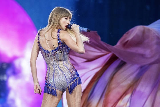 Taylor Swift pone voz a una nueva canción para la banda sonora de 'Toy Story 5' Fotografía de archivo de la cantante estadounidense Taylor Swift. EFE/Sarah Yenesel