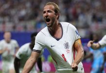 Inglaterra en una trabajada victoria ante RD Congo Dos goles de Harry Kane en un margen de once minutos, entre el 75 y el 86, dieron la vuelta al marcador contra la República Democrática del Congo (2-1) y clasificaron a Inglaterra para los octavos de final del Mundial 2026, en los que se enfrentará a la selección de México. EFE/EPA/CRISTOBAL HERRERA-ULASHKEVICH