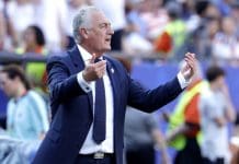 Alfaro: “Francia es una tormenta eléctrica” El seleccionador de Paraguay, Gustavo Alfaro, afirmó este viernes que Francia, su rival en octavos de final del Mundial, es com "una tormenta eléctrica". EFE/EPA/SHAWN THEW
