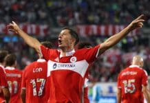 Lewandoski: “Otro Mundo” Robert Lewandowski se estrenó con doblete en el Chicago Fire, en el partido ante el Charlotte FC, en el Soldier Field en Chicago. EFE/Kenneth Fernández