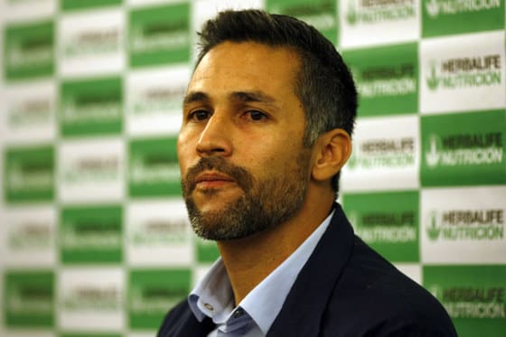 Leyendas del fútbol colombiano disputarán partido solidario para afectados por terremoto Foto de archivo del exfutbolista colombiano Mario Alberto Yepes. EFE/CHRISTIAN ESCOBAR MORA